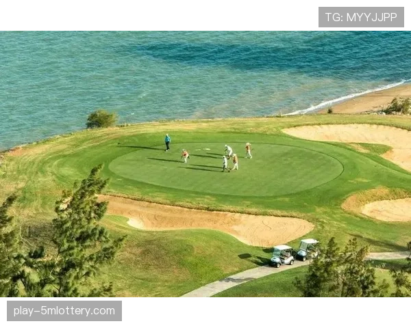 深度：社区“三杆洞”球场如何在美国城市中促进高尔夫普及